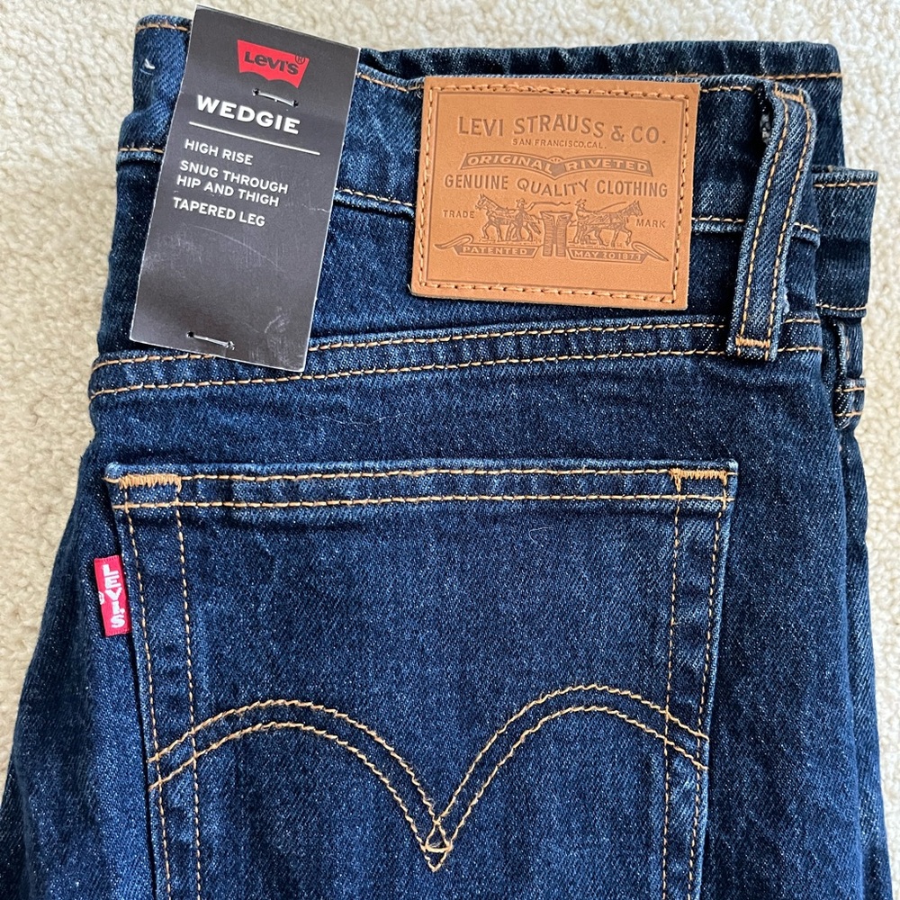 Women’s Levi’s Jeans